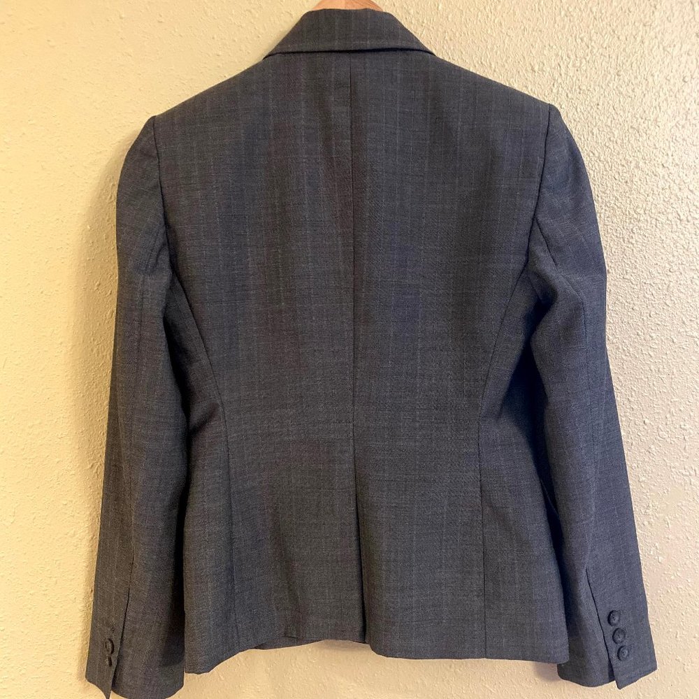 Anne Klein 2pc Dark Grey Pinstripe Suit 2P - Picture 5 of 9
